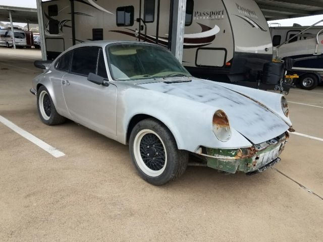 1971 Porsche 911 Porsche 911E Coupe, Very solid car, 5 Speed. - photo 3