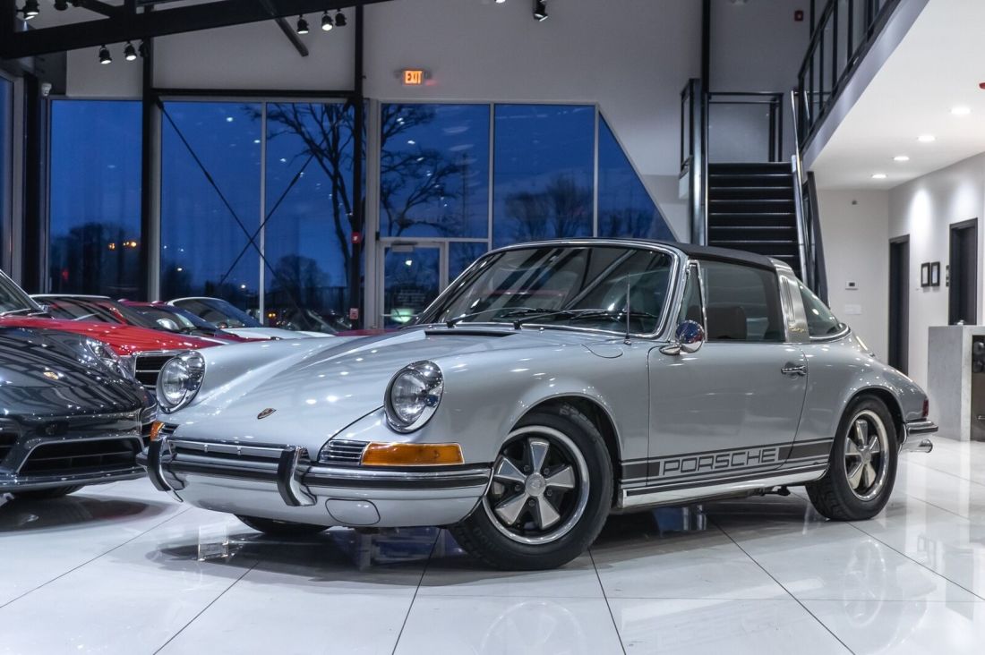 1971 Porsche 911 Collector Condition w/Serviced Records! - photo 2