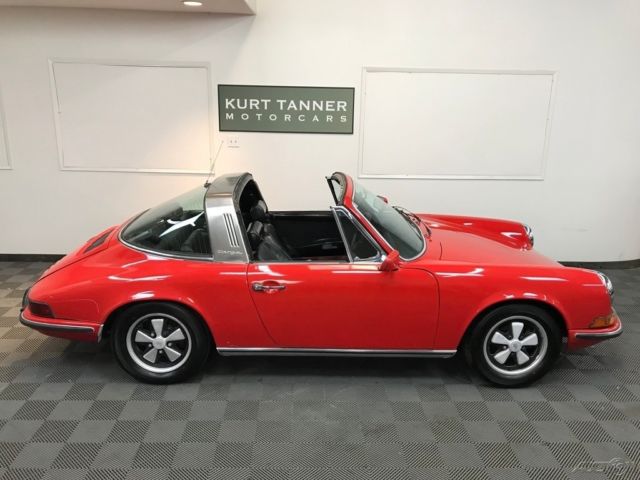 1971 Porsche 911 TARGA 2.2L, 5-SPEED. A/C. FUCHS ALLOYS. - photo 4