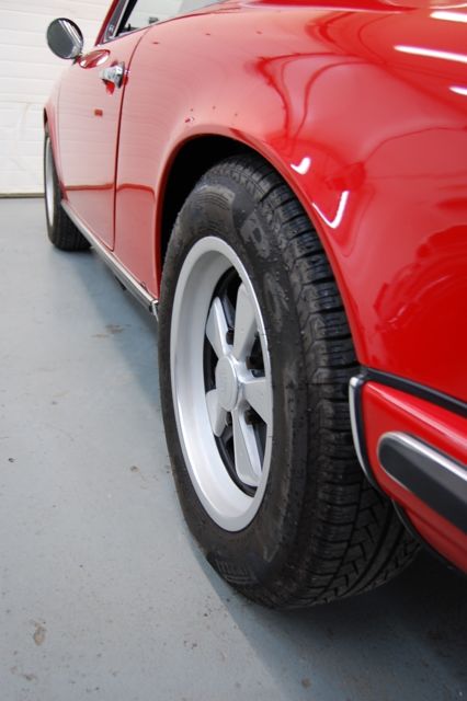 1971 Porsche 911 T Targa Restored Very Nice - photo 10