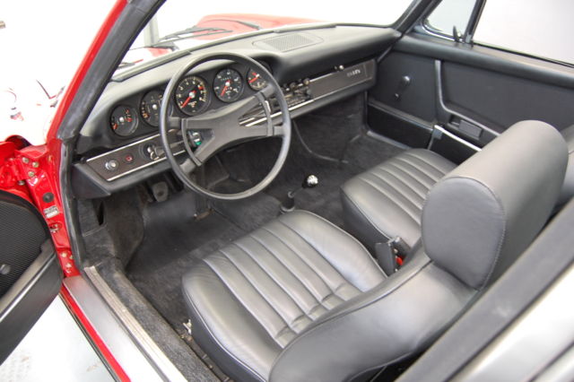 1971 Porsche 911 T Targa Restored Very Nice - photo 13