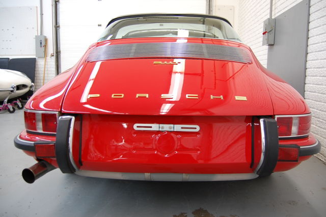 1971 Porsche 911 T Targa Restored Very Nice - photo 4