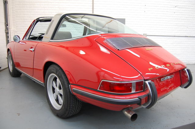 1971 Porsche 911 T Targa Restored Very Nice - photo 5