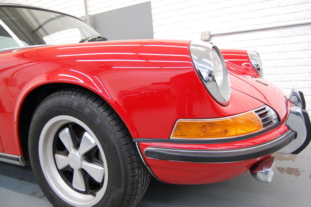 1971 Porsche 911 T Targa Restored Very Nice - photo 9