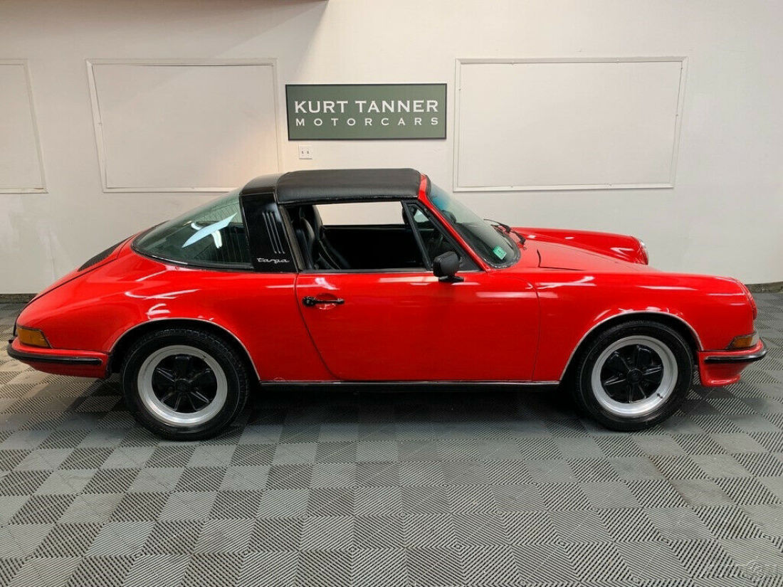 1971 Porsche 911 1971 PORSCHE 911 T TARGA. SHOWS 74,687 MILES. - photo 3