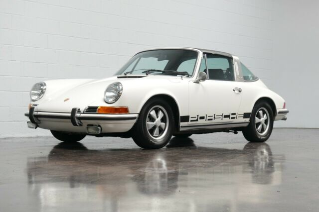 1971 Porsche 911E Targa - Highly Original, Matching Numbers and Documented 1971 Porsche 911 E Targa