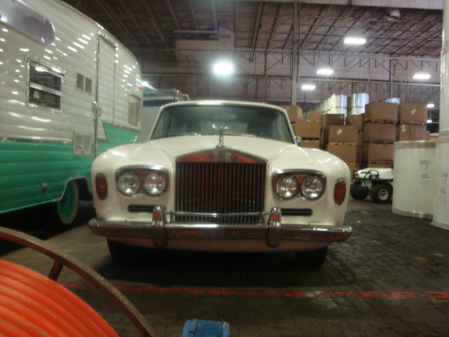 1971 Rolls Royce with 6,000 miles 1971 Rolls-Royce SILVER SHADOW SILVER SHADOW