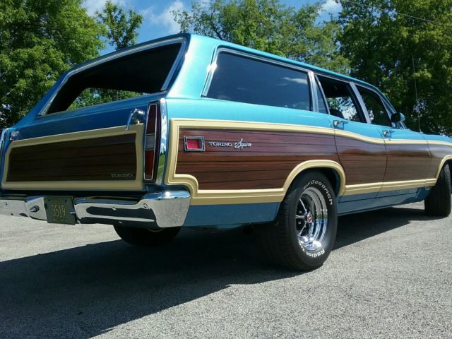 1971 Ford Torino Station Wagon - photo 3
