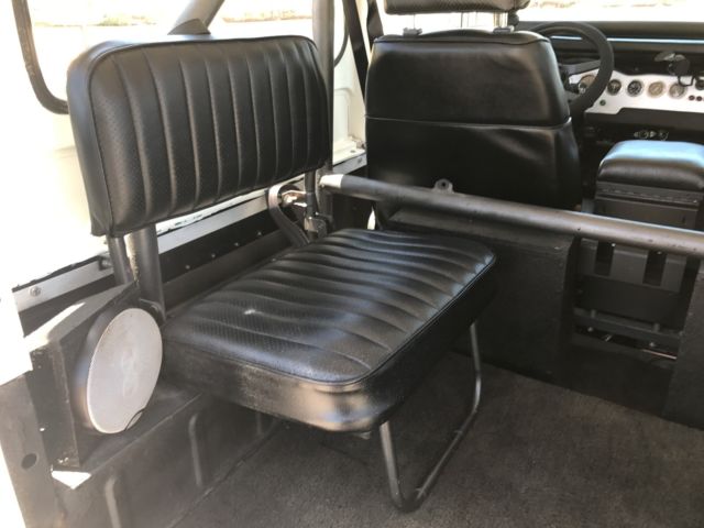 1971 Toyota Land Cruiser FJ40 - Chevy 350 - 3 Tops - A Blast To Drive! - photo 12