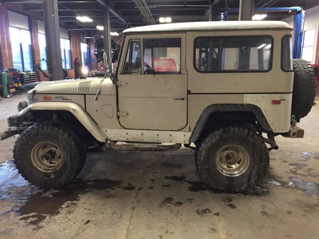 1971 Toyota Land Cruiser FJ40 - photo 6