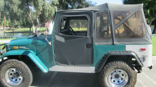 1971 Toyota Land Cruiser black