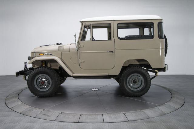 1971 Toyota Land Cruiser FJ40 - photo 6