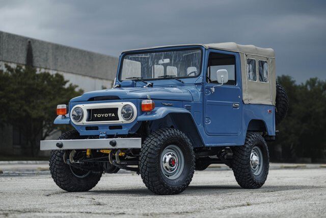 1971 Toyota Land Cruiser FJ40 Custom - 350 V8 build 11111 Miles Blue SUV Automa 1971 Toyota Land Cruiser FJ40 Custom - 350 V8 build