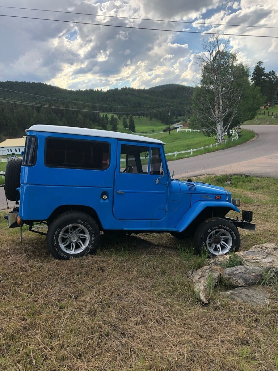 1971 Toyota Land Cruiser FJ40 6 cyl 4x4 SUV - photo 2