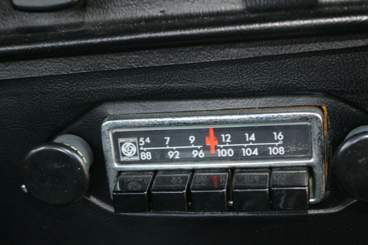 1971 Triumph TR-6 - photo 11