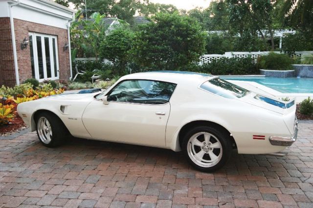 1971 Pontiac Trans Am white / blue interior - photo 10