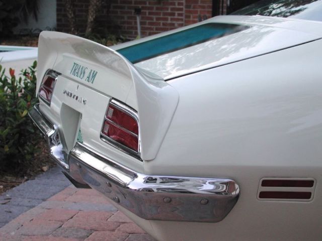 1971 Pontiac Trans Am white / blue interior - photo 3