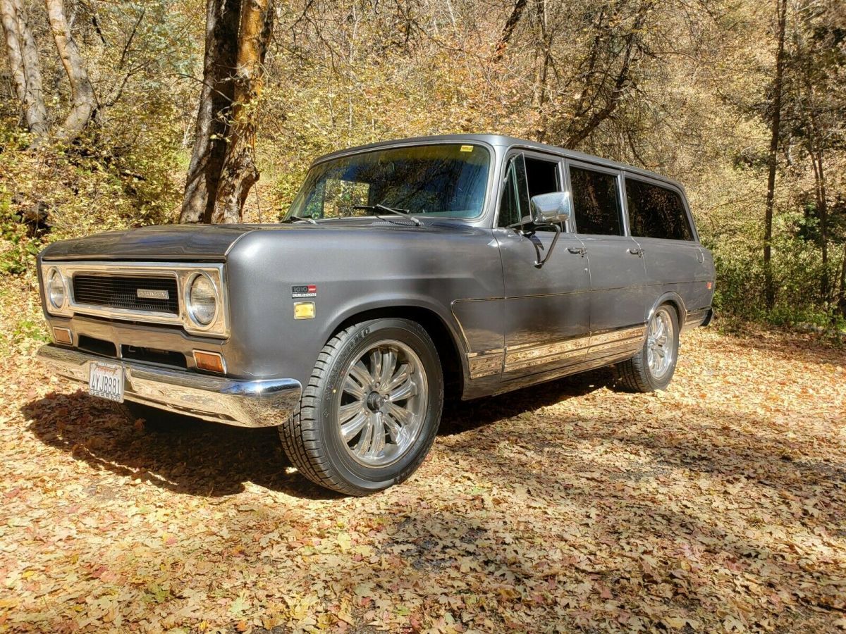 1971 International Harvester Travelall - photo 2