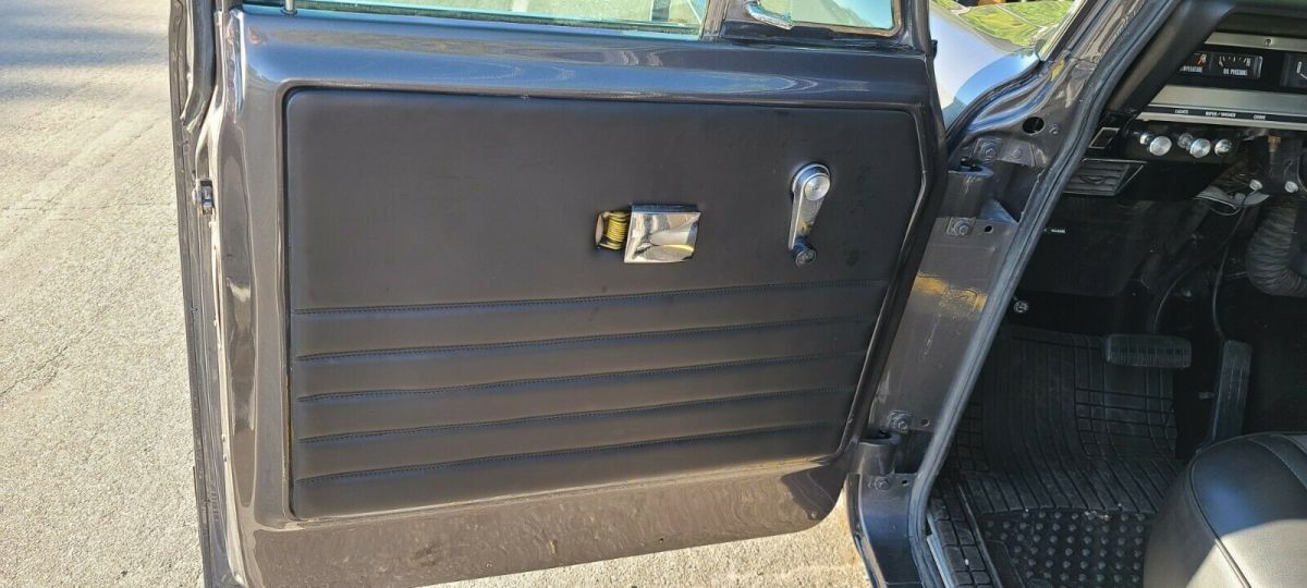 1971 International Harvester Travelall - photo 8
