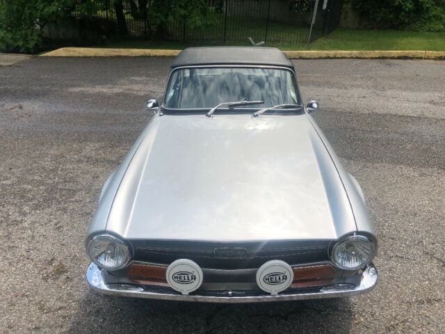 1971 Triumph TR-6 - photo 9