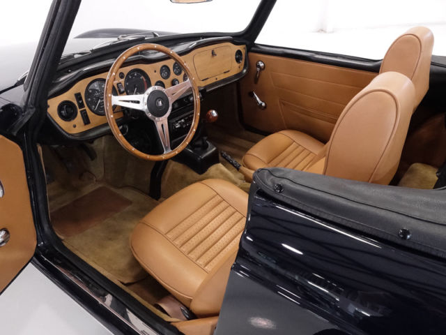 1971 Triumph TR-6 Roadster - photo 7