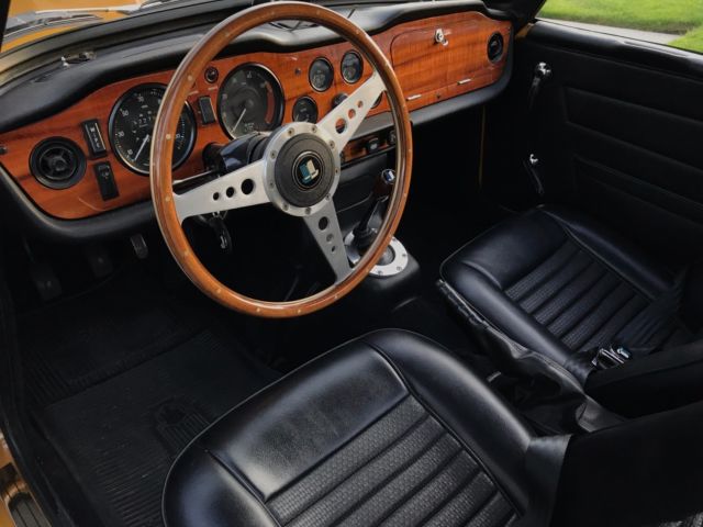 1971 Triumph TR-6 - photo 12