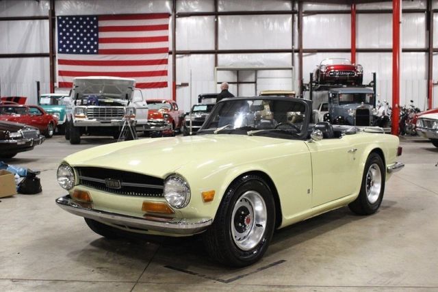 1971 Triumph TR6 84064 Miles Jasmine Yellow Convertible 6 Cylinder Manual 1971 Triumph TR-6 --