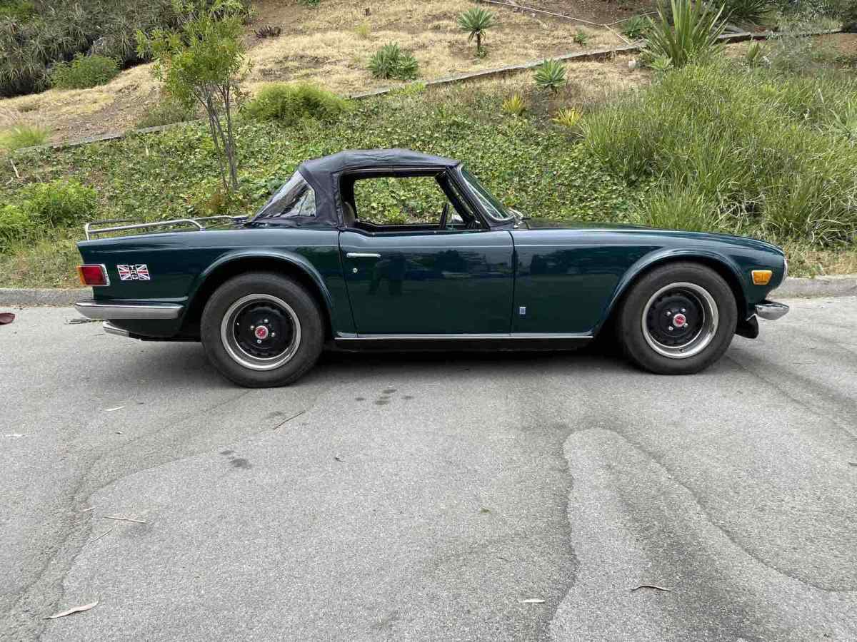 1971 Triumph TR6 - photo 2