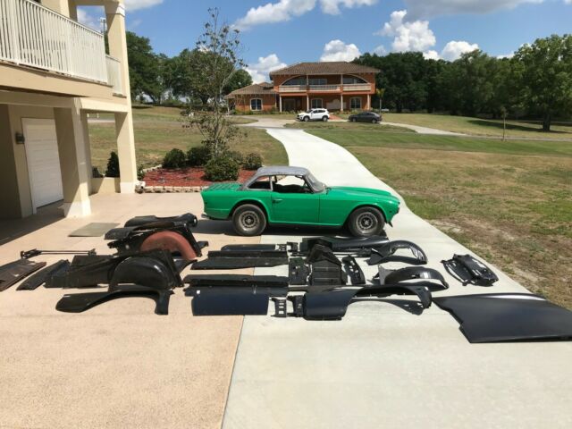 1971 Triumph TR-6 - photo 2