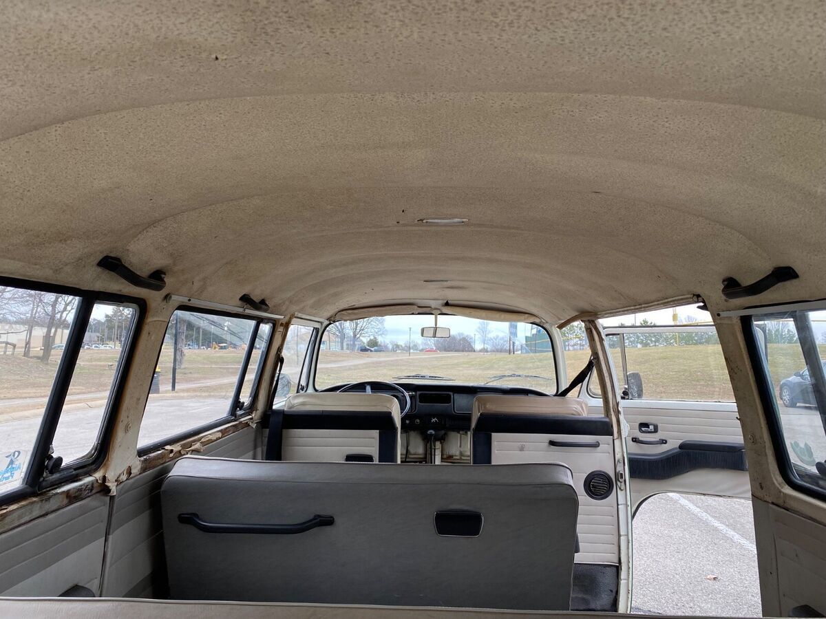 1971 Volkswagen Bus/Vanagon Deluxe - photo 10