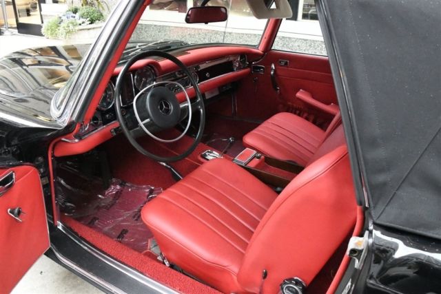 1971 Mercedes-Benz 200-Series - photo 10