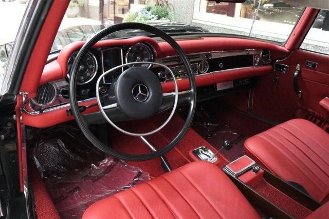 1971 Mercedes-Benz 200-Series - photo 11