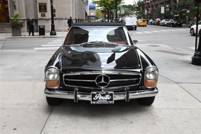1971 Mercedes-Benz 200-Series - photo 2