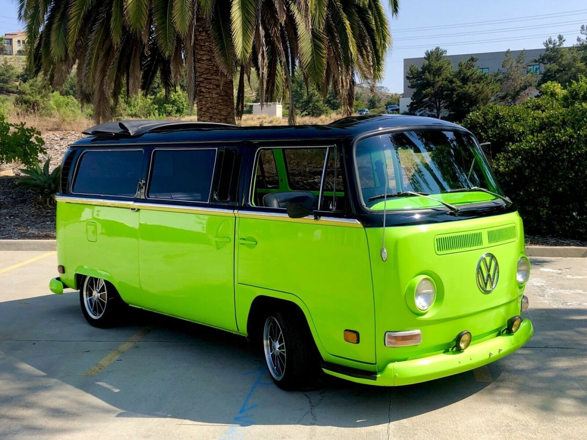 1971 Volkswagen Bus Convertible Green RWD Manual 1971 Volkswagen Bus