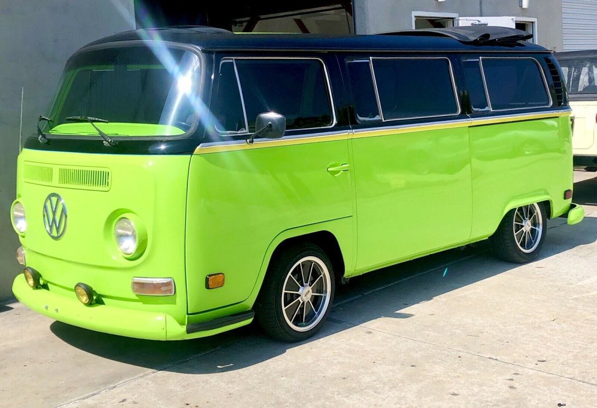 1971 Volkswagen Bus - photo 12