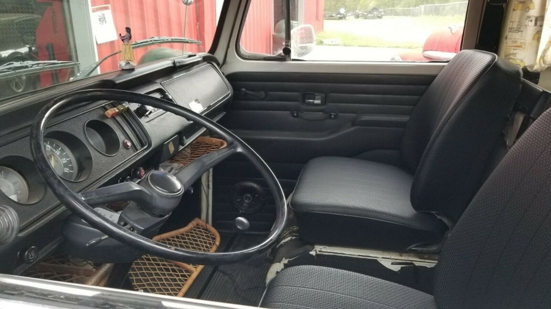1971 Volkswagen Bus/Vanagon Camper - photo 3