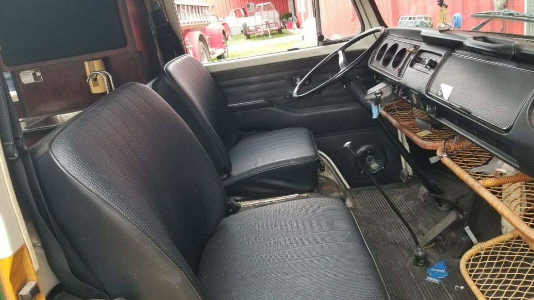 1971 Volkswagen Bus/Vanagon Camper - photo 4