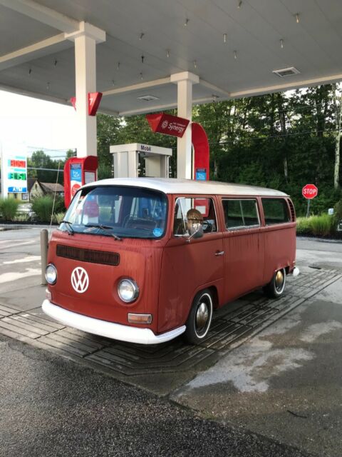 1971 Volkswagen bus. Tin top early bay window 1971 Volkswagen Bus/Vanagon