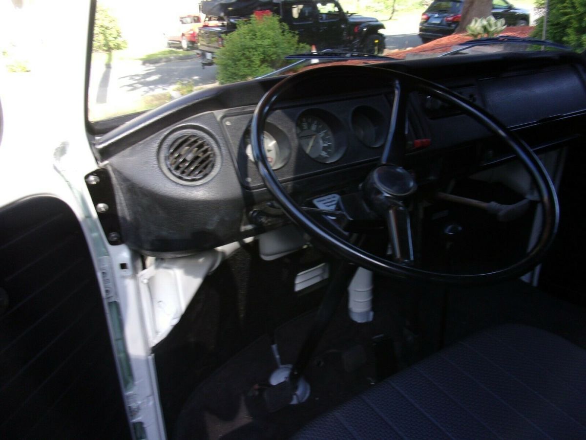 1971 Volkswagen Bus/Vanagon Deluxe - photo 13