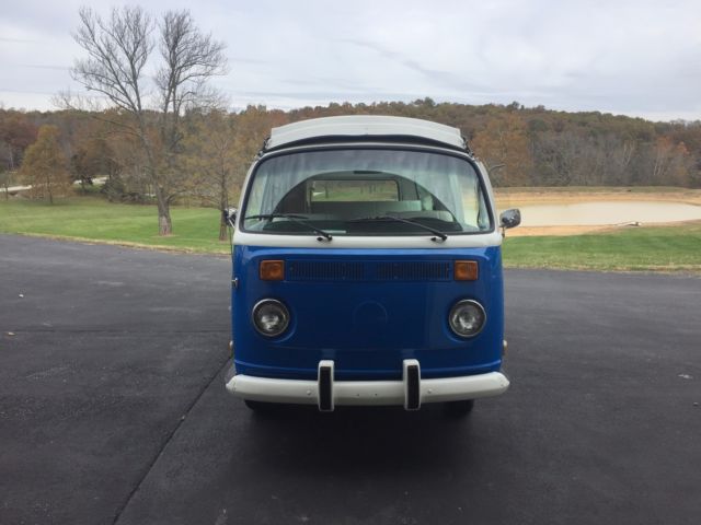 1971 Volkswagen Bus/Campmobile 1971 Volkswagen Bus/Vanagon