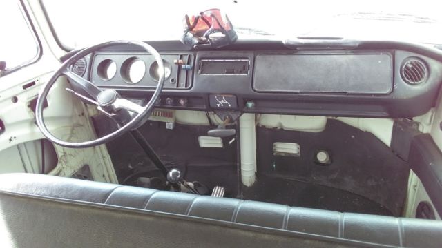 1971 Volkswagen Bus/Vanagon White - photo 5