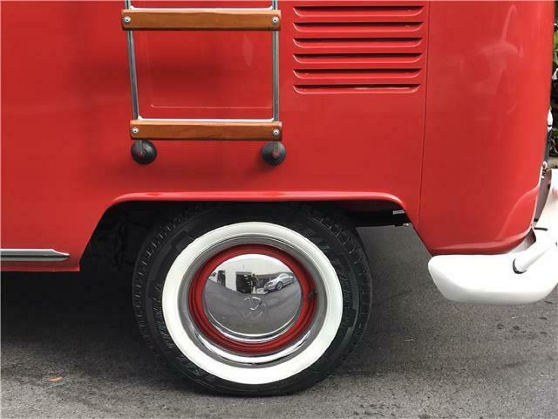 1971 Volkswagen Bus/Vanagon Deluxe Samba - photo 8