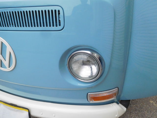 1971 Volkswagen Bus/Vanagon blue/white - photo 11