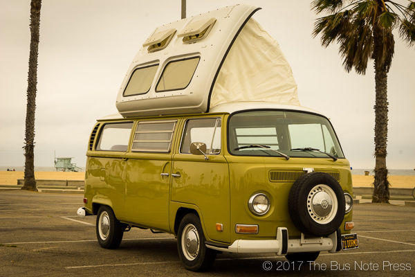 1971 Volkswagen Camper — Dormobile 1971 Volkswagen Bus/Vanagon