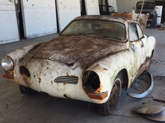 1971 Volkswagen Karmann Ghia Vintage Not Running Parts Car or Restore Title Inc. 1971 Volkswagen Karmann Ghia 2 door