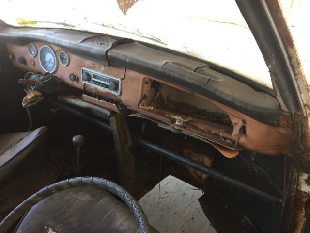 1971 Volkswagen Karmann Ghia 2 door - photo 10