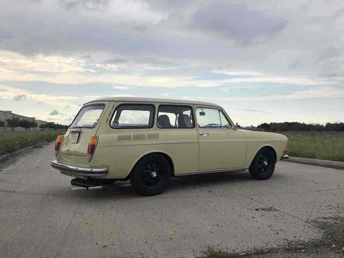 1971 Volkswagen Squareback - photo 2