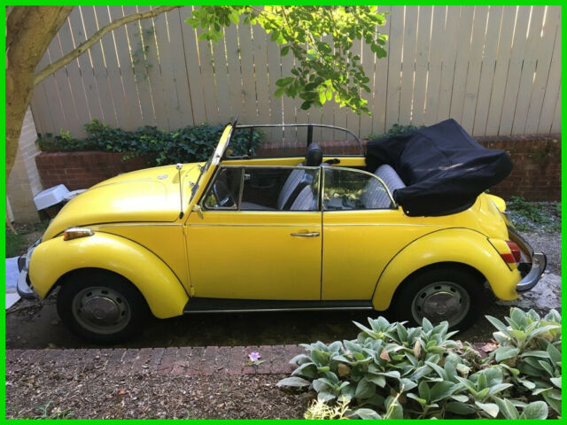 1971 Volkswagen Super Beetle Convertible Rebuilt 1600CC 4-Cyl 4-Spd Manual 1971 Volkswagen Beetle - Classic Super Beetle Convertible Brand New Top