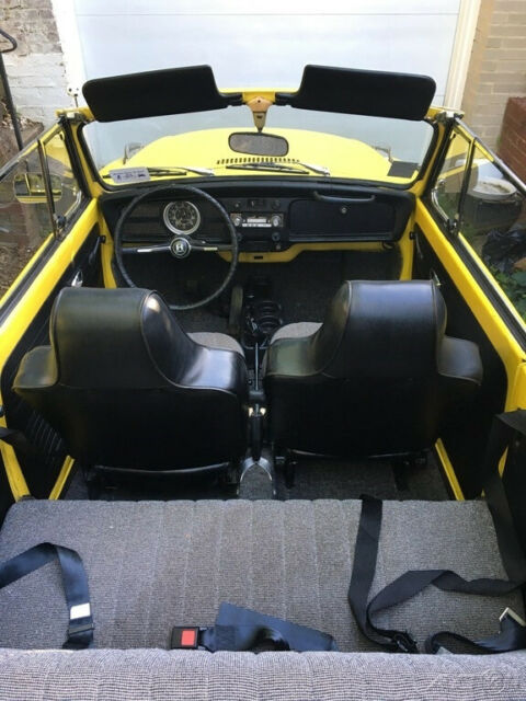 1971 Volkswagen Beetle - Classic Super Beetle Convertible Brand New Top - photo 2