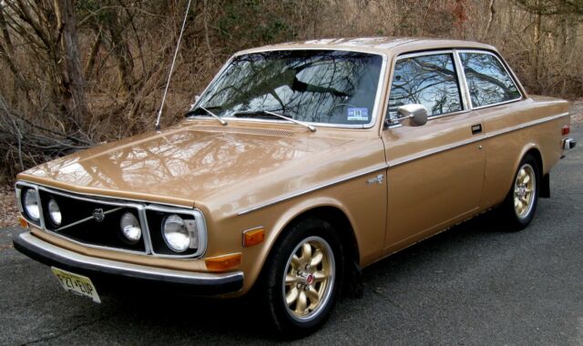 1971 Volvo 142E Coupe,Rare Gold/Black Leather,Fuel Inj.4 Spd,Elec O/D,Mini Lites 1971 Volvo 142E Coupe
